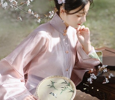 池夏汉服