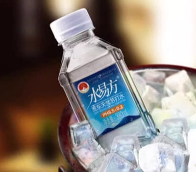 水易方苏打水
