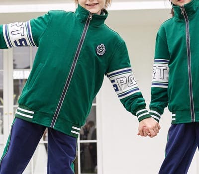立泰校服