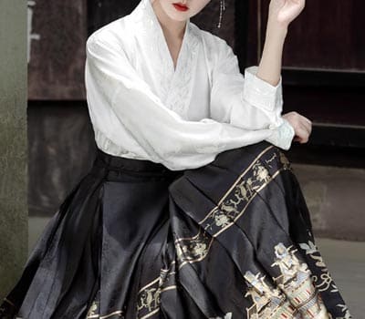重回汉唐服饰